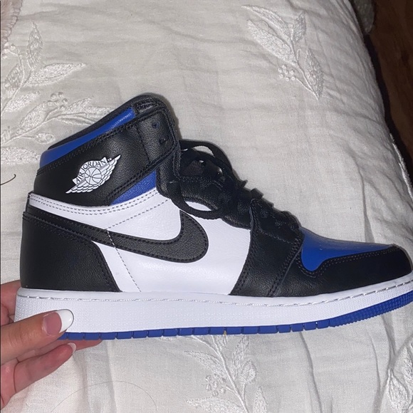 royal toe 1s grade school